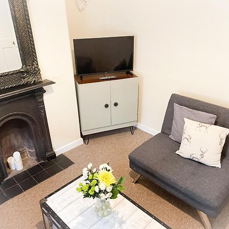 Waverley Lodge - Quaint Victorian Home With Free Parking Γιορκ Εξωτερικό φωτογραφία